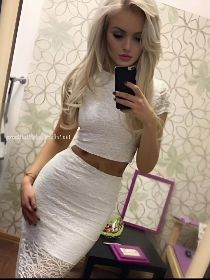 Каролина привлекальеная девушка из Вязьмы цена от 2500 руб