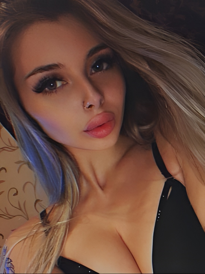 Индивидуалка Зиглинда, доступна для личного знакомства от 3000 руб