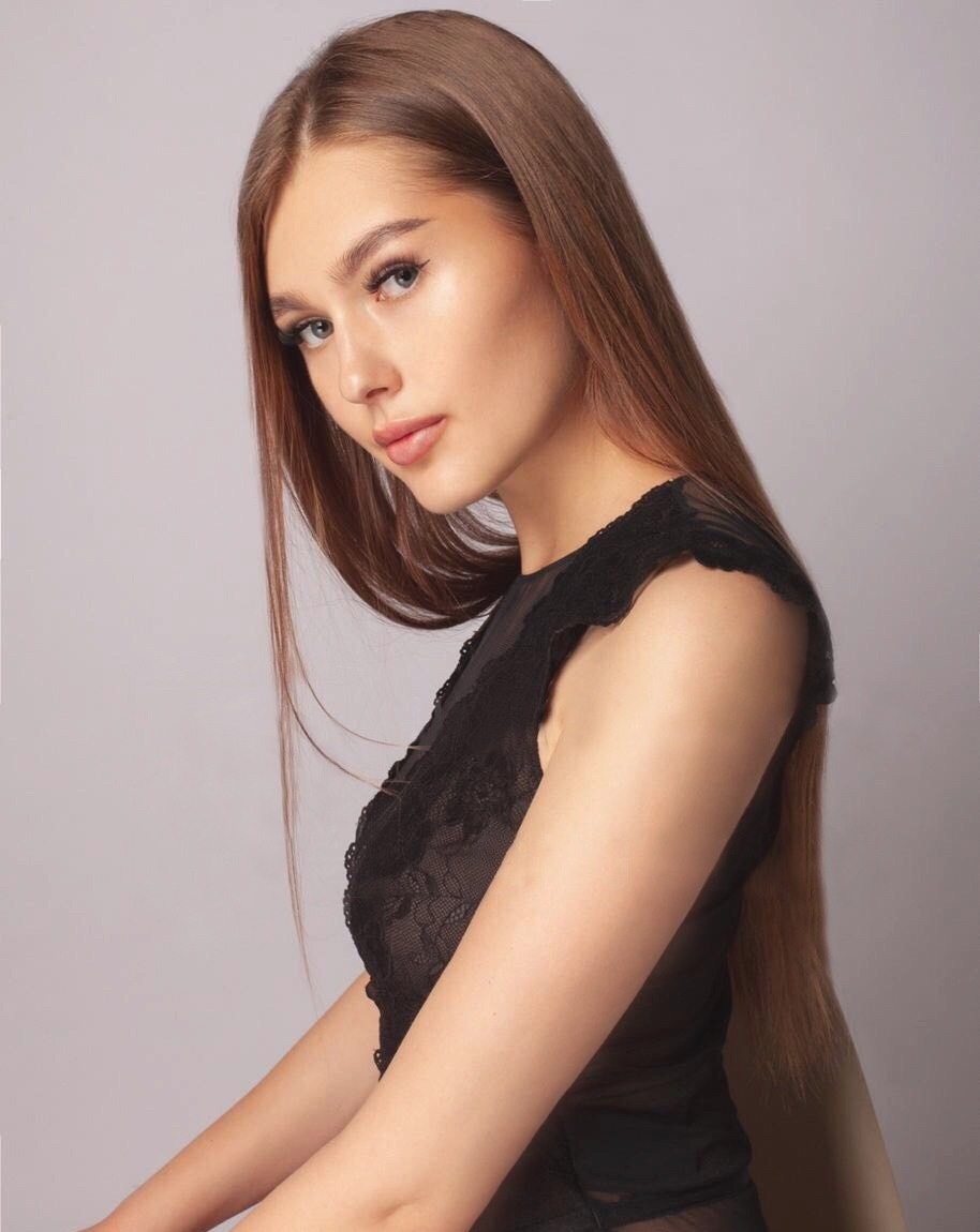 Аня привлекальеная девушка из Вязьмы цена от 3500 руб