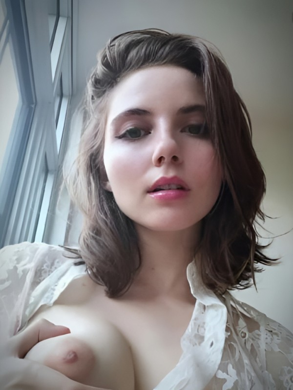 Адель привлекательная девушка из Вязьмы цена от 10000 руб